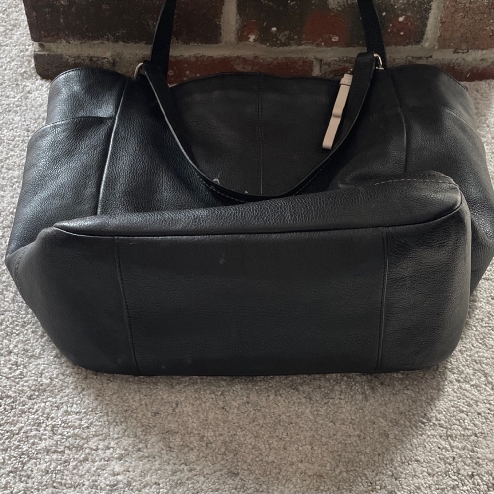 Coach Black Leather Woman’s Tote Bag - Picture 3 of 7